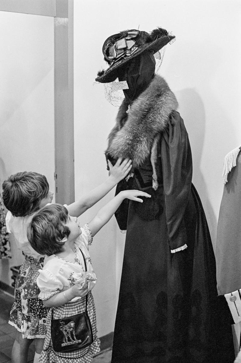 GB. WALES. Cardiff. Open day at the Welsh National Opera. Costume department. 1978.