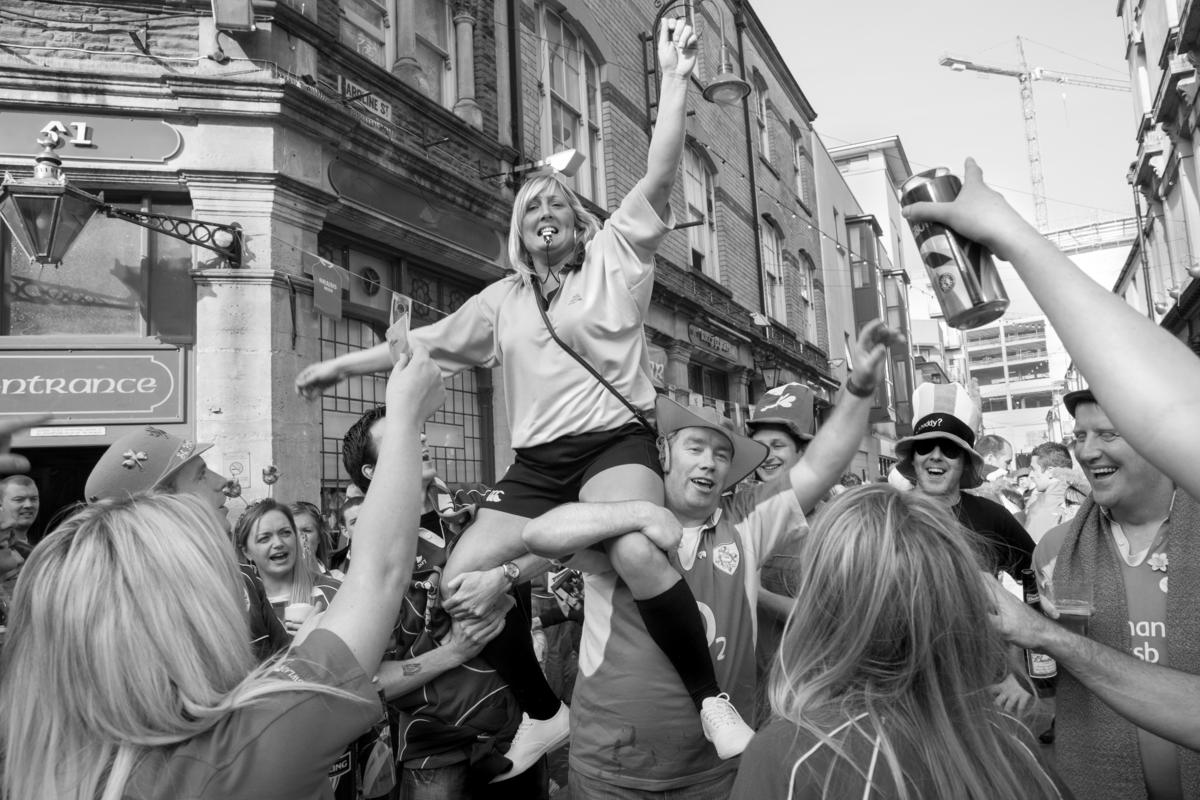 GB. WALES. Cardiff. Crowds before the Wales v Ireland rugby match. 2009