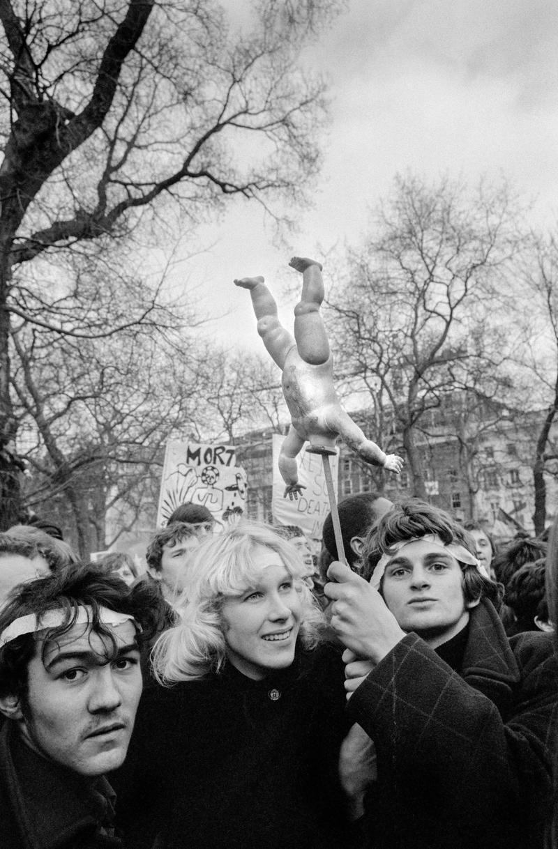 GB. ENGLAND. London. Trouble flared in Grosvenor Square, London, after an estimated 6,000 marchers faced up to police outside the United States Embassy. On March 17, an anti-war demonstration in Grosvenor Square, London, ended with 86 people injured and 200 demonstrators arrested. The protesters had broken away from another, bigger, march against US involvement in Vietnam but were confronted by a wall of police. 1968.
