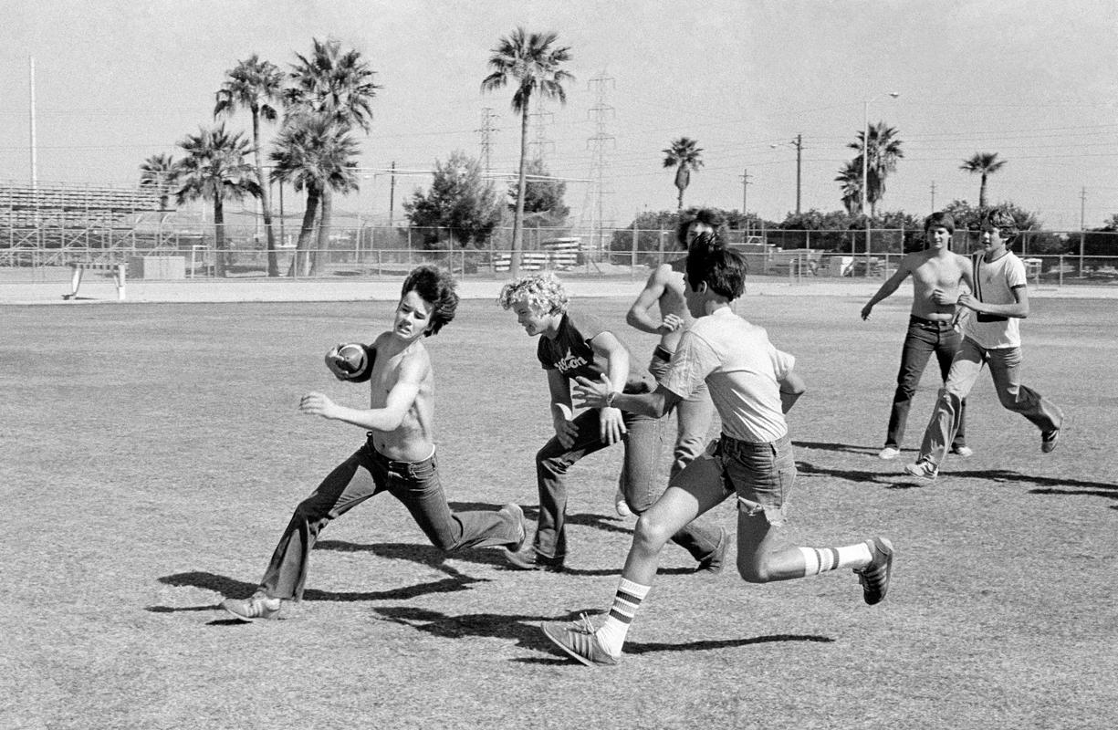 USA. ARIZONA. Tempe. Student football run-around on the campus grounds of ASU. 1979.