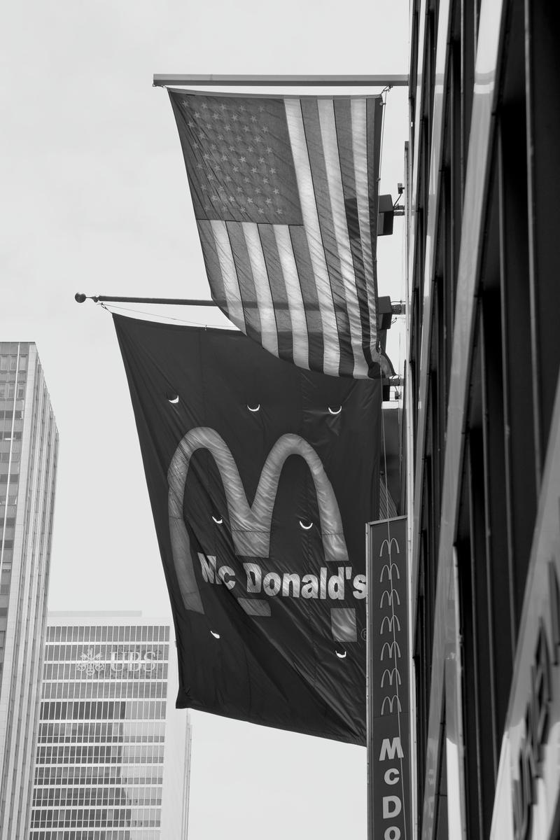 USA. NEW YORK. Symbols of USA, central Manhattan. 2007.