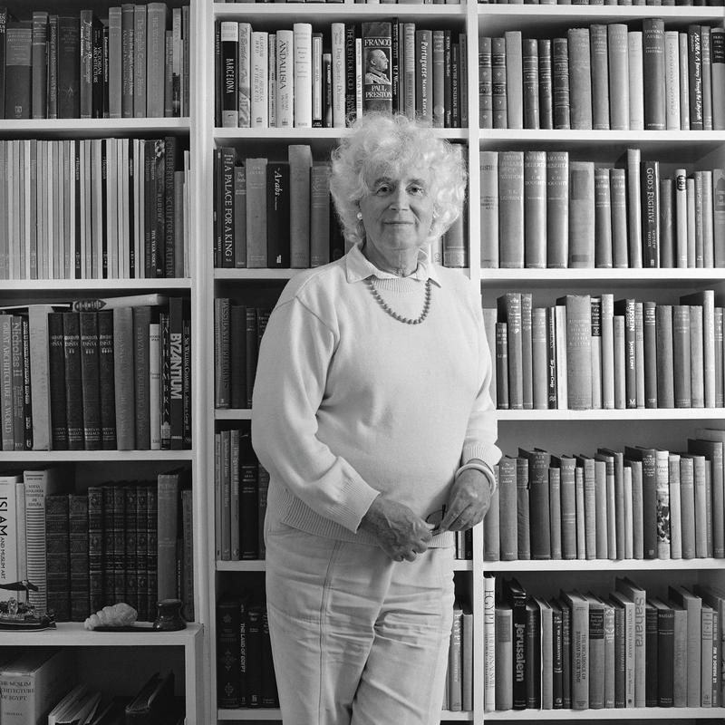 Professor Jan Morris. Photo shot: Library, Trefan Morys, Trefan 29th May 2002. Place and date of birth: Clevedon, Somerset 1926. Main occupation: Writer. First language: English. Other languages: Welsh, Pidgin Italian, French. Lived in Wales: Over 40 years.