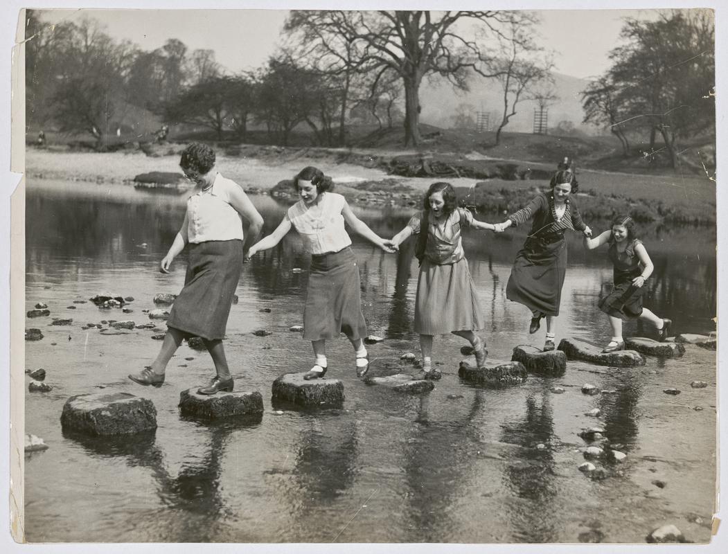 Stepping stones across a stream in Bolton Abbey