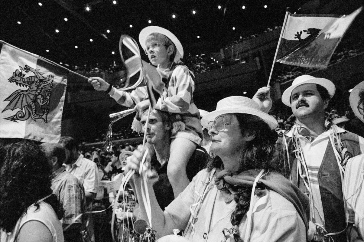 GB. WALES. Cardiff. Last night of the Welsh Proms at St David&#039;s Hall. 1995.