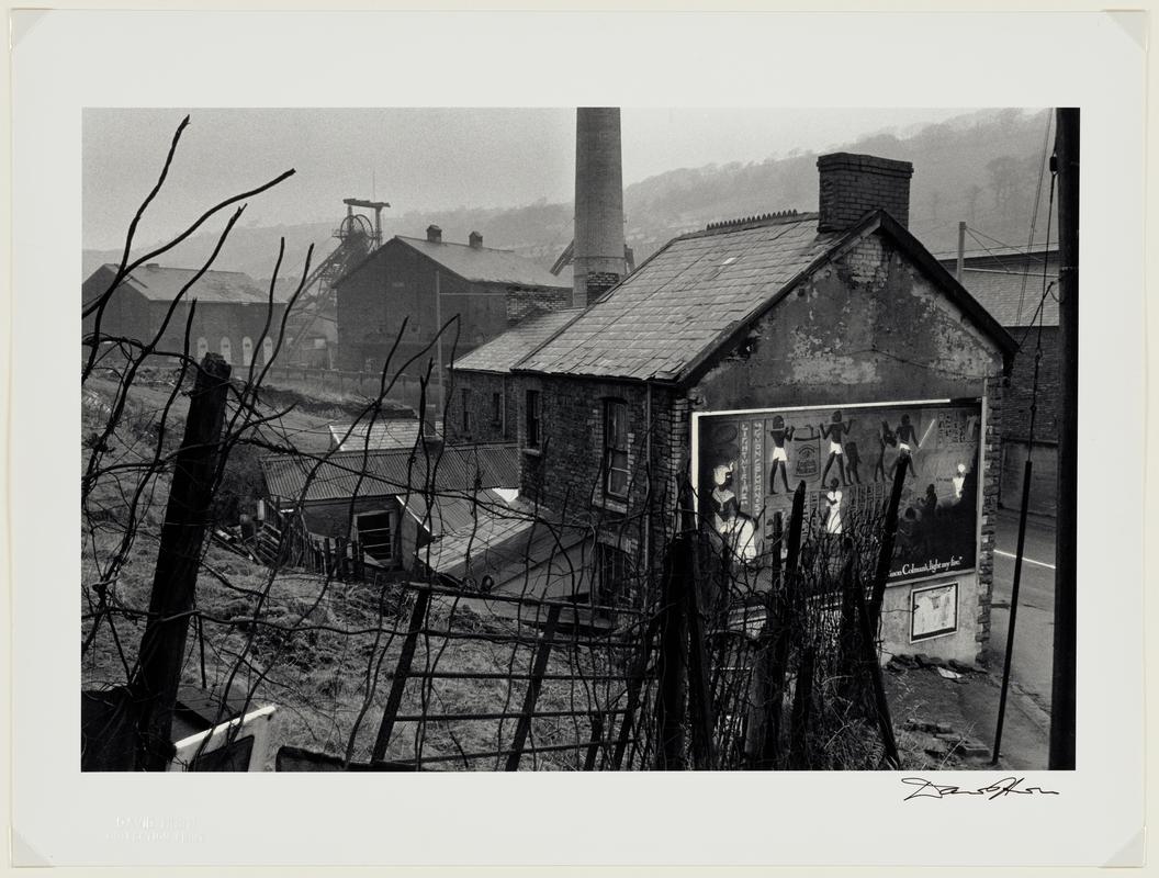 Porth Valley&#039;s Urban Landscape