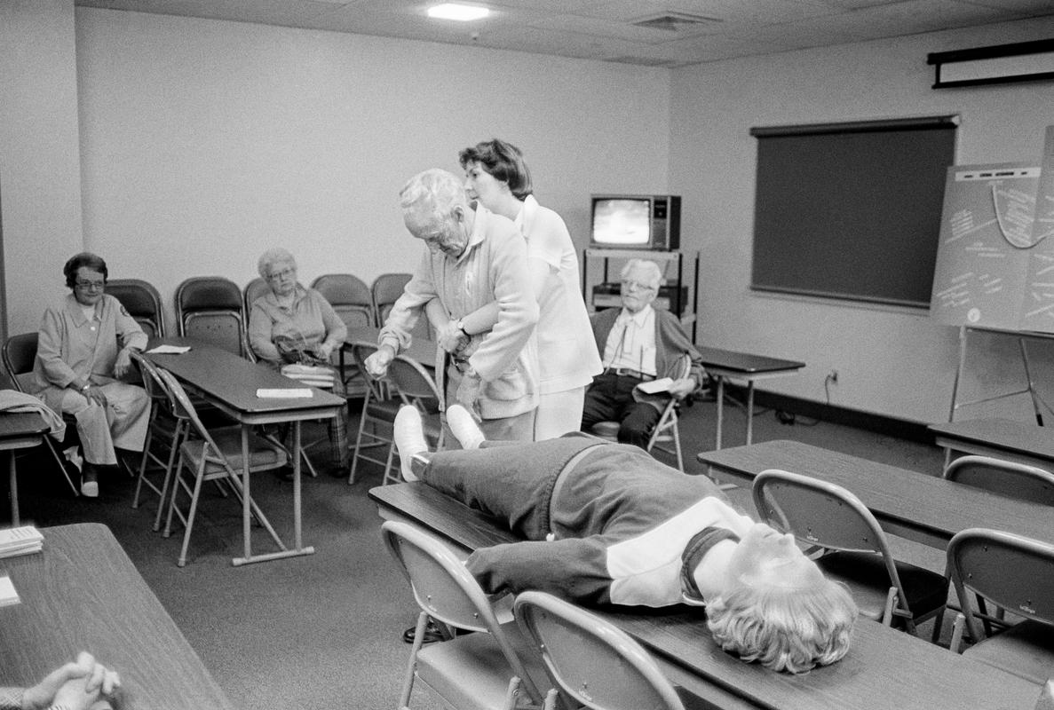 USA. ARIZONA. Phoenix. Resuscitation demonstration in local hospital. 1980.