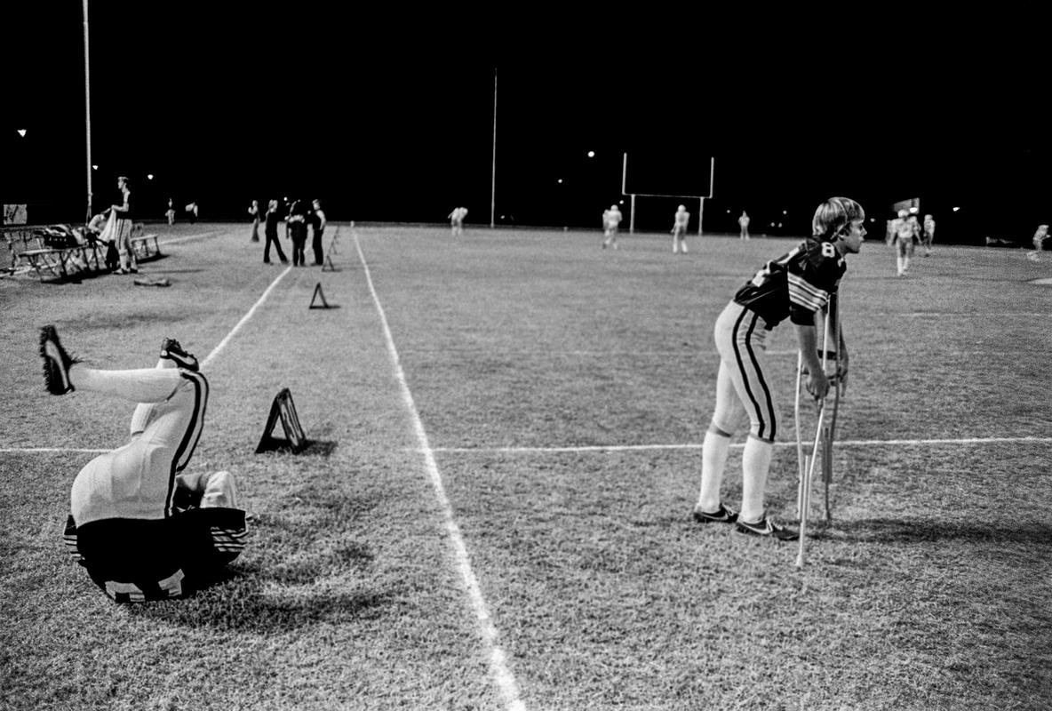 USA. ARIZONA. Tempe. Football at Marcos de Niza High School. Pre-match warm-up. 1979.